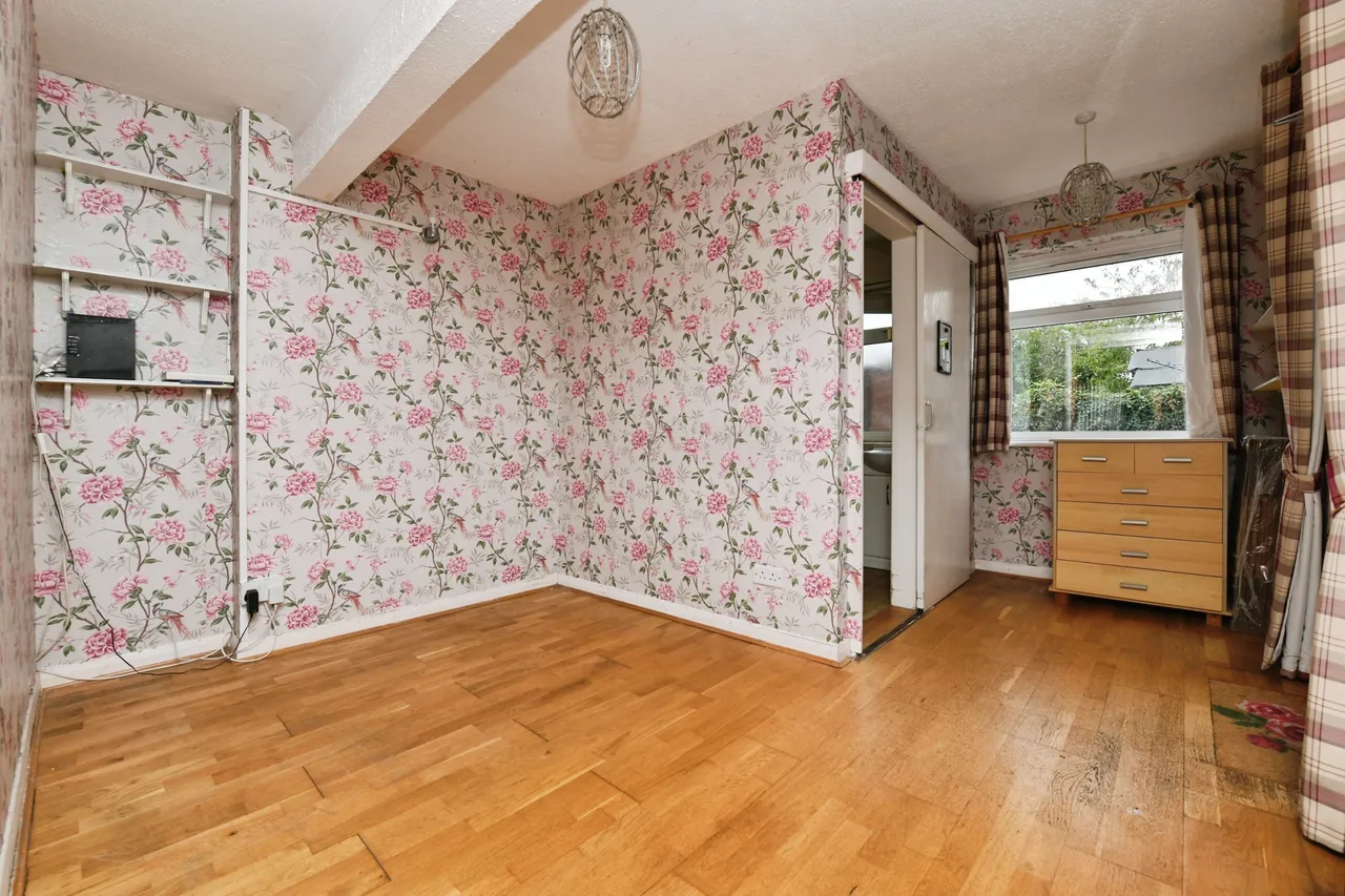 London Road, Wickford, SS12, photo 7