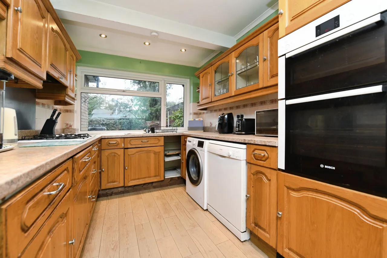London Road, Wickford, SS12, photo 6