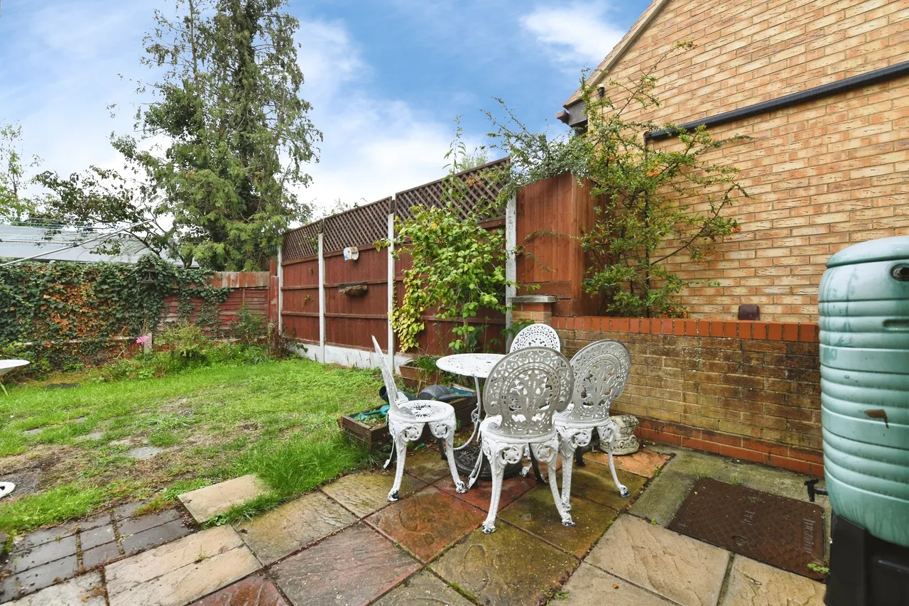London Road, Wickford, SS12, photo 15