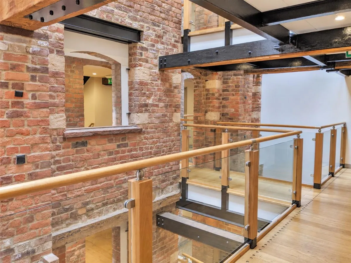 Biddle & Shipton, The Docks, GL1, photo 9