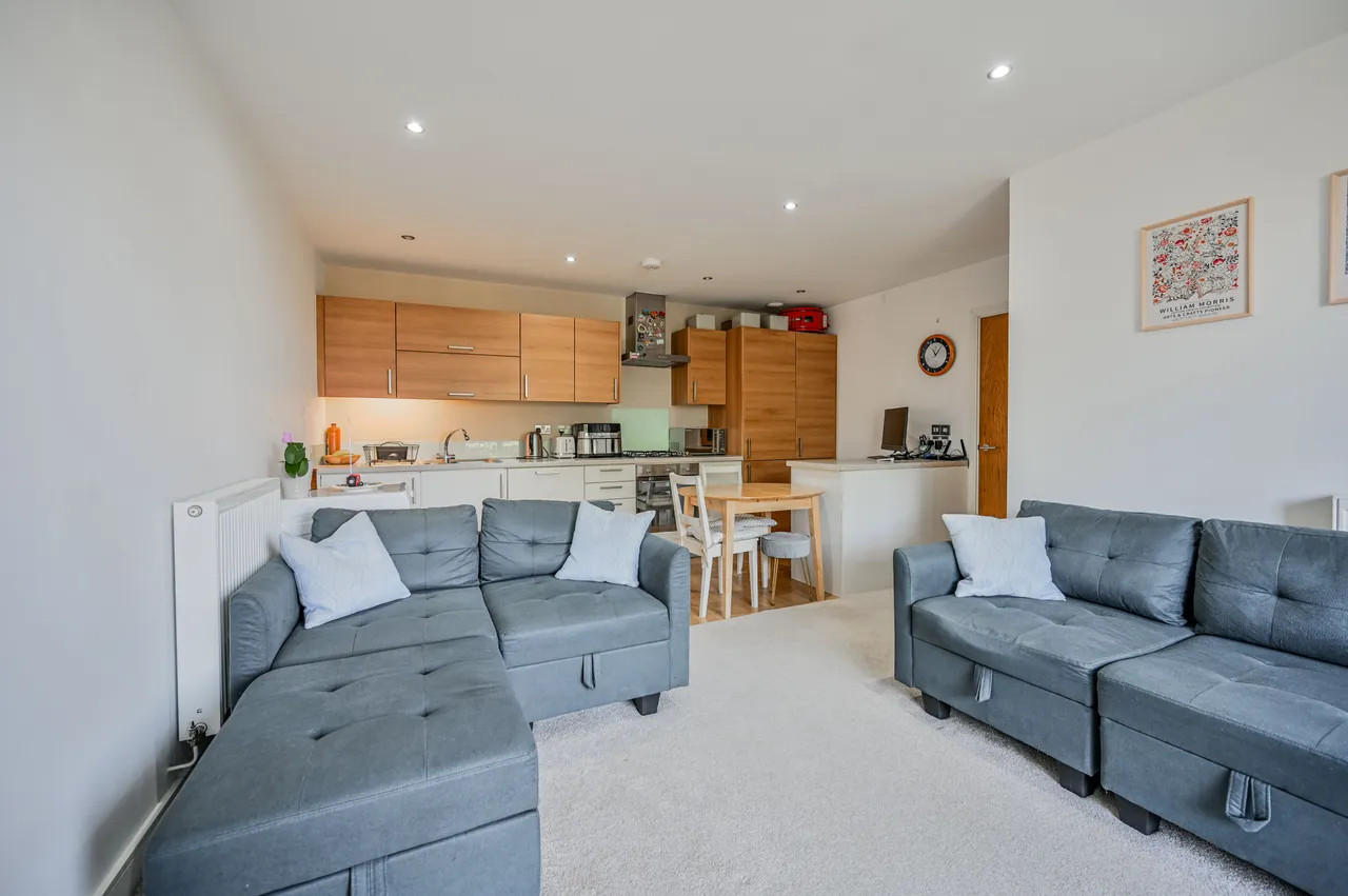32 Thomas Jacomb Place, London, photo 2