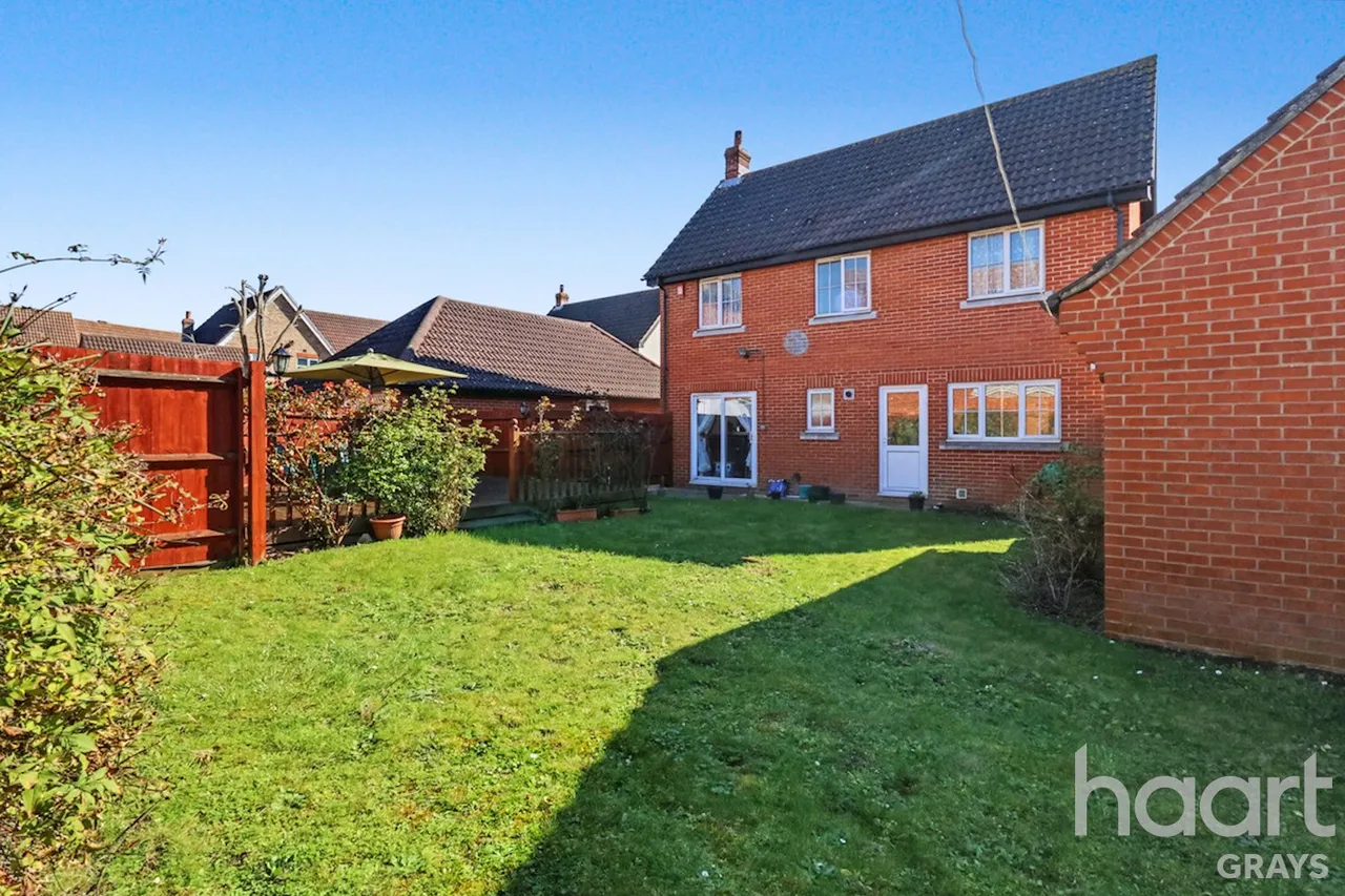 Mary Rose Close, Chafford Hundred, RM16, photo 20