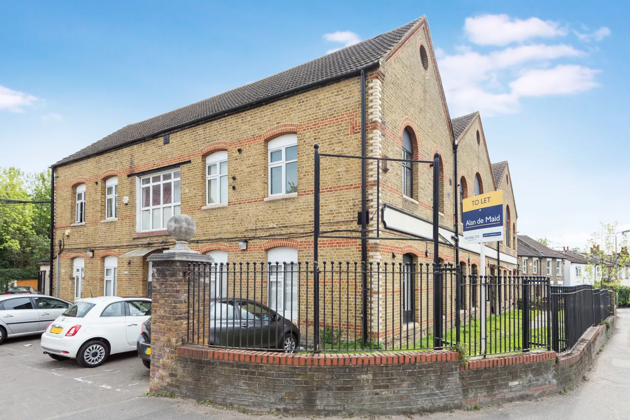 1 bed flat to rent — Homesdale Road, Bromley, BR1