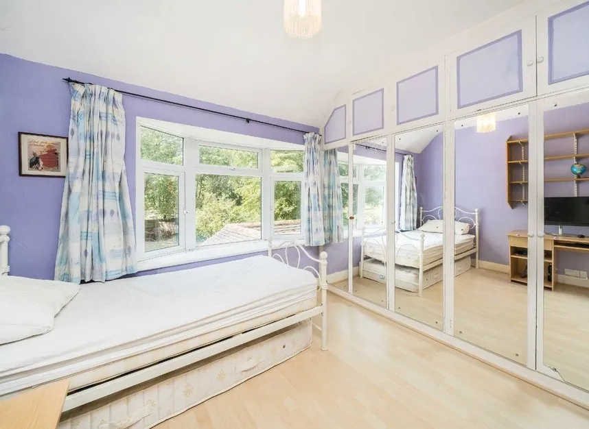 Carlton Close, Edgware, HA8, photo 11
