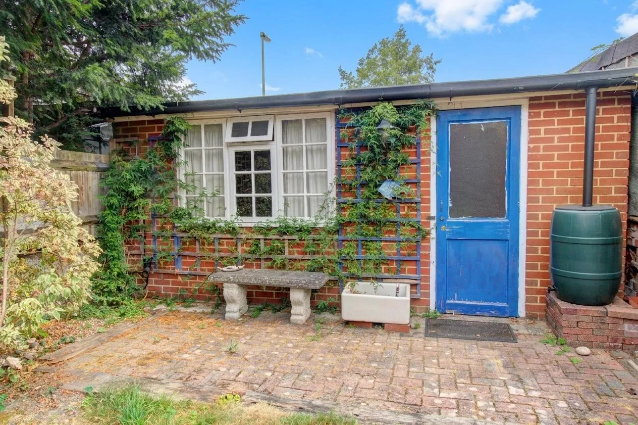 Crawley Road, Horsham, RH12, photo 13