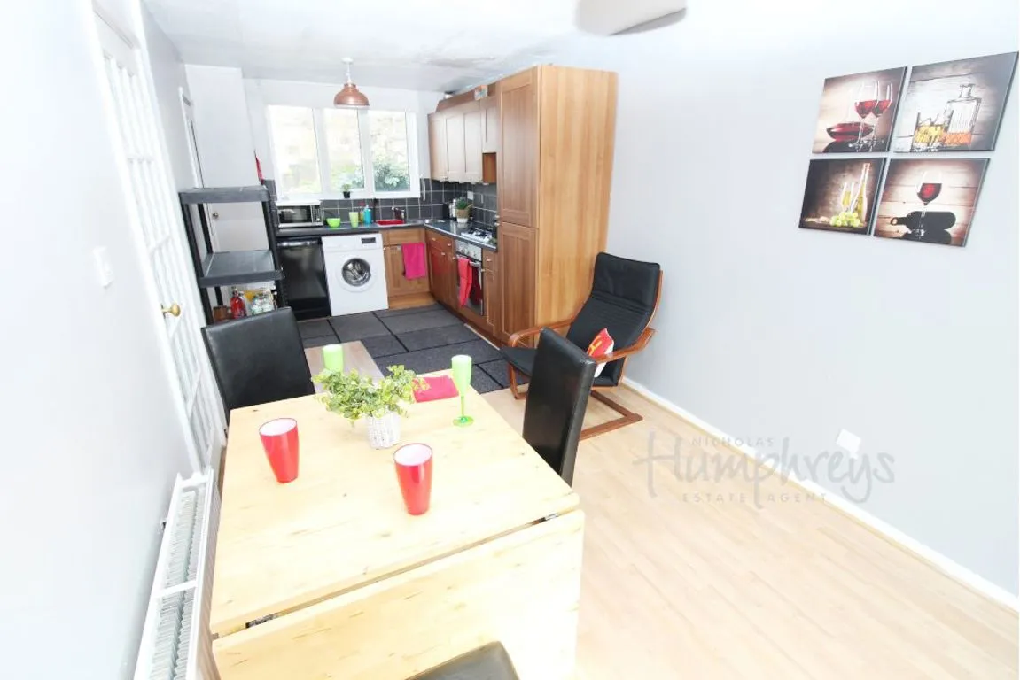 Viewings, B16, photo 5