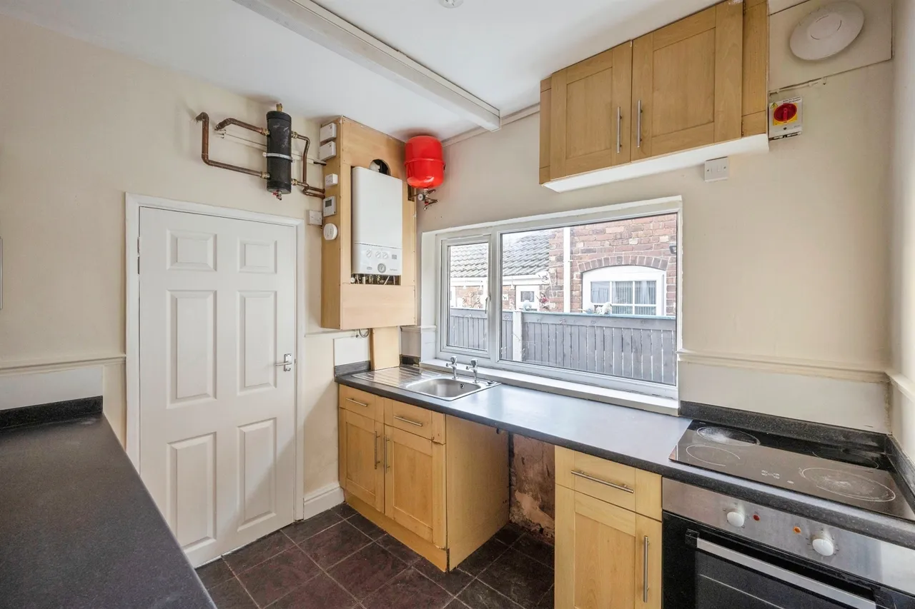 Victoria Street, Maltby, S66, photo 9