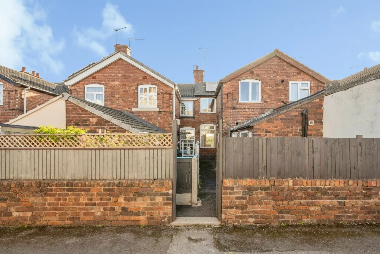 Victoria Street, Maltby, S66, photo 14