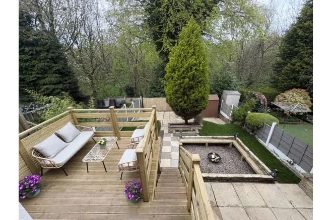 The Crescent, Bredbury, photo 2