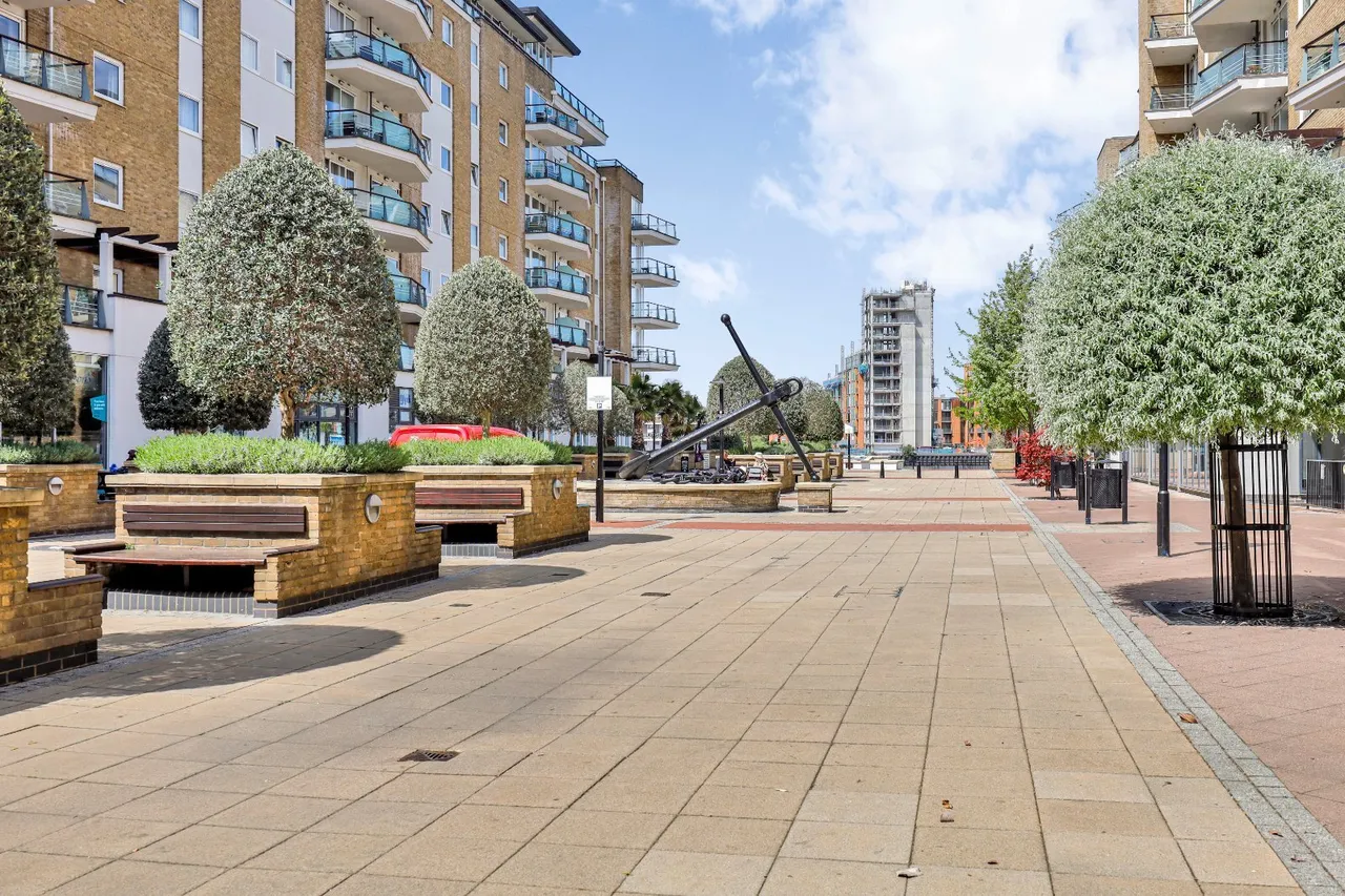 Smugglers Way, London, SW18, photo 15