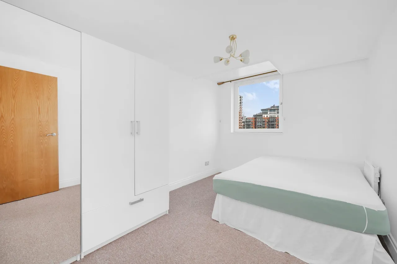 Smugglers Way, London, SW18, photo 6