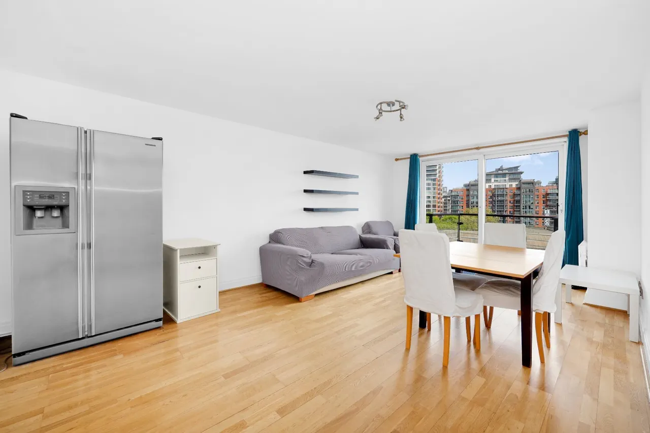 Smugglers Way, London, SW18, photo 11