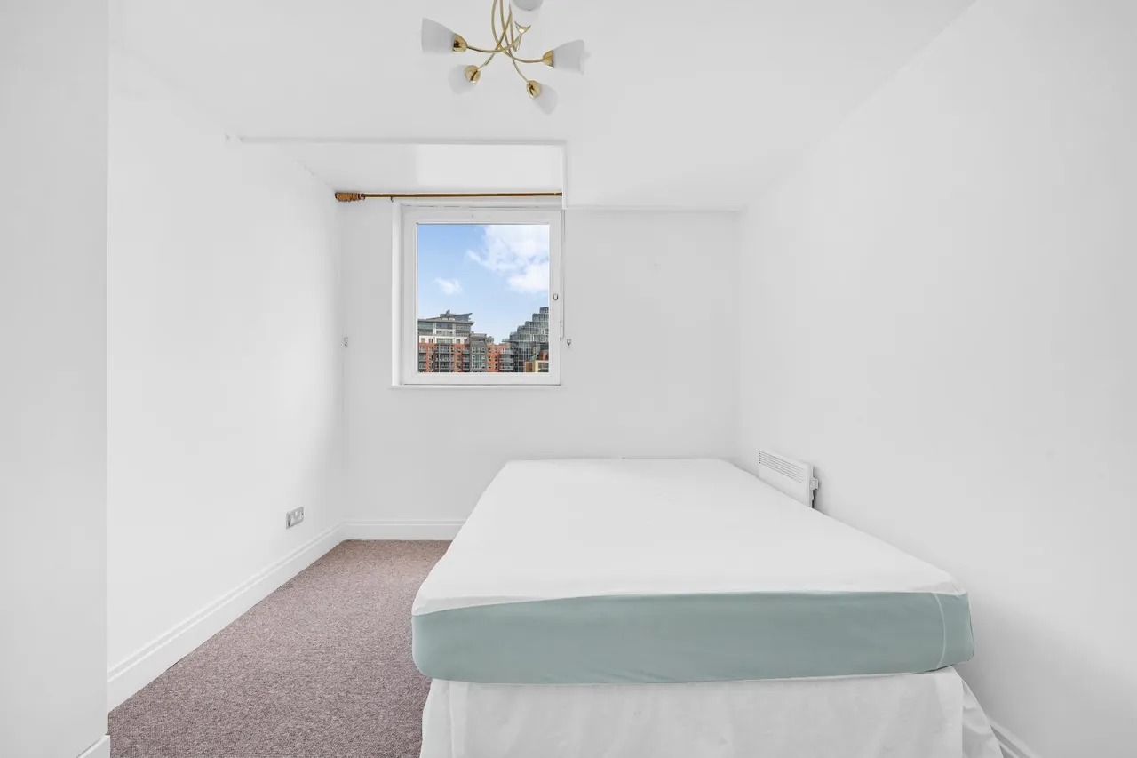Smugglers Way, London, SW18, photo 9