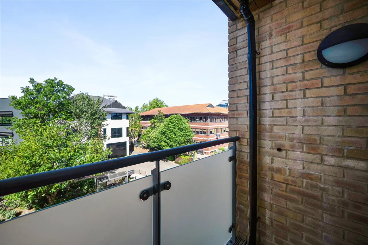Bridge Avenue, Maidenhead, Berkshire, SL6 1BP, photo 9