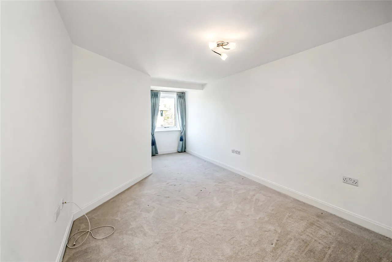 Bridge Avenue, Maidenhead, Berkshire, SL6 1BP, photo 5