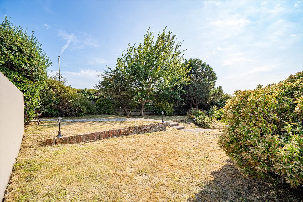 Bexhill Road, St. Leonards-On-Sea, photo 6