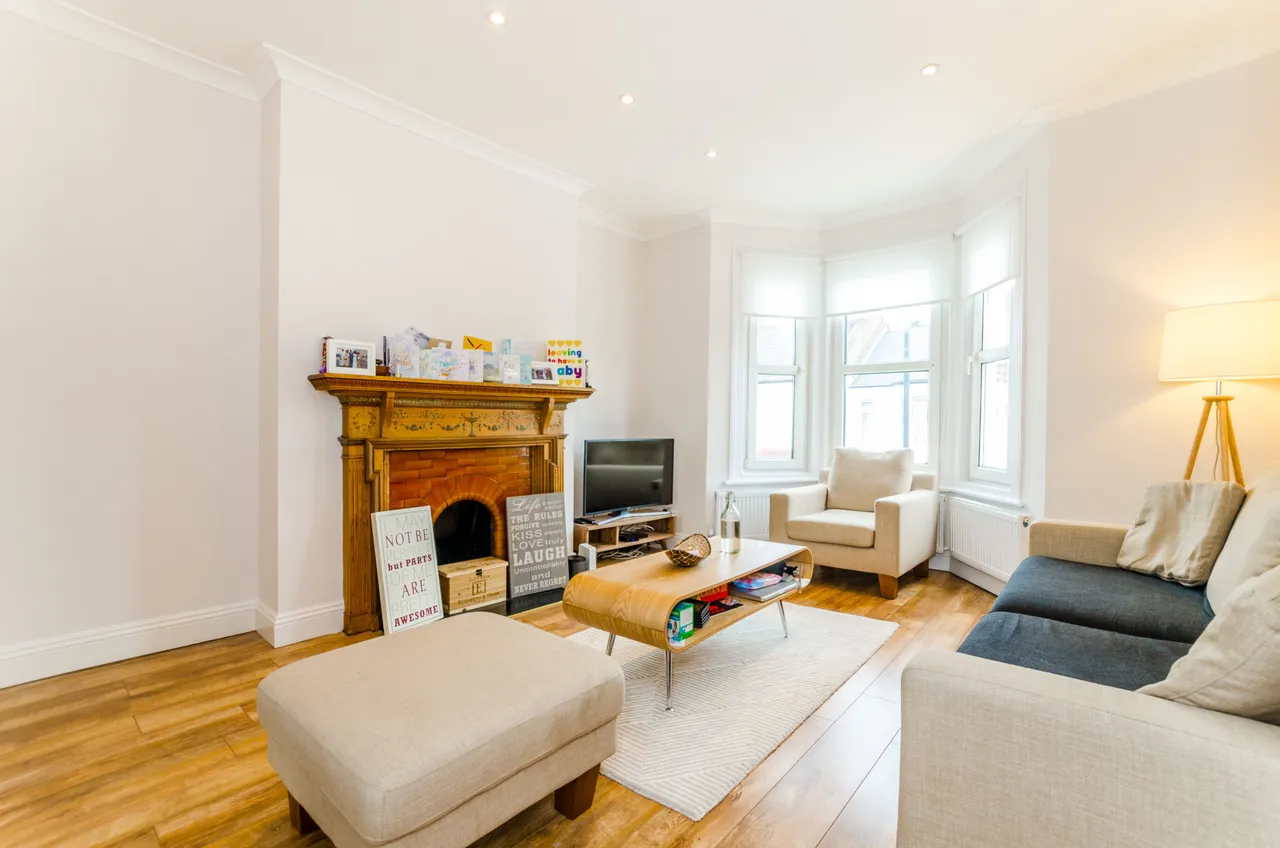 47b Huddlestone Road, London, photo 2