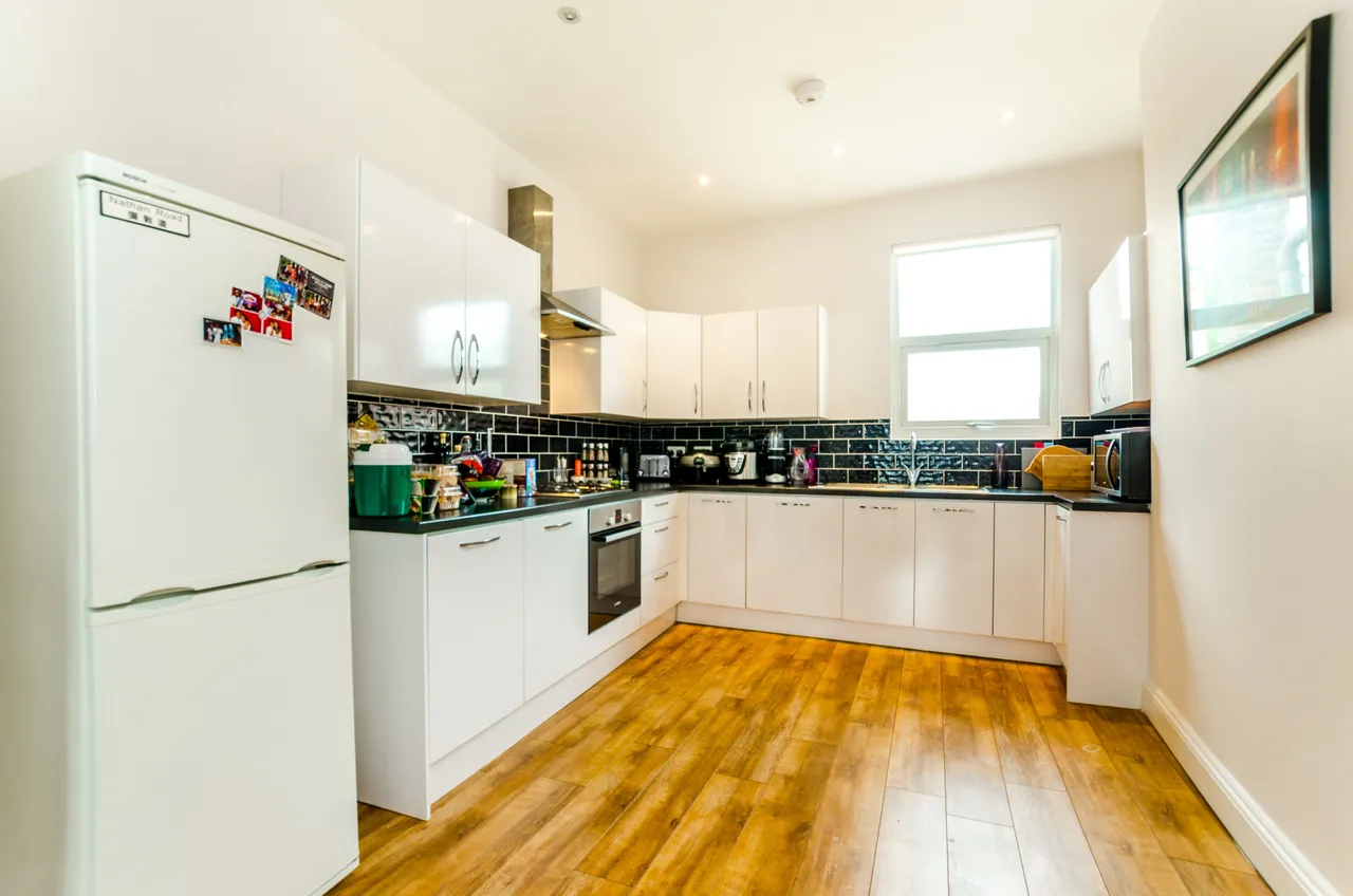 47b Huddlestone Road, London, photo 3