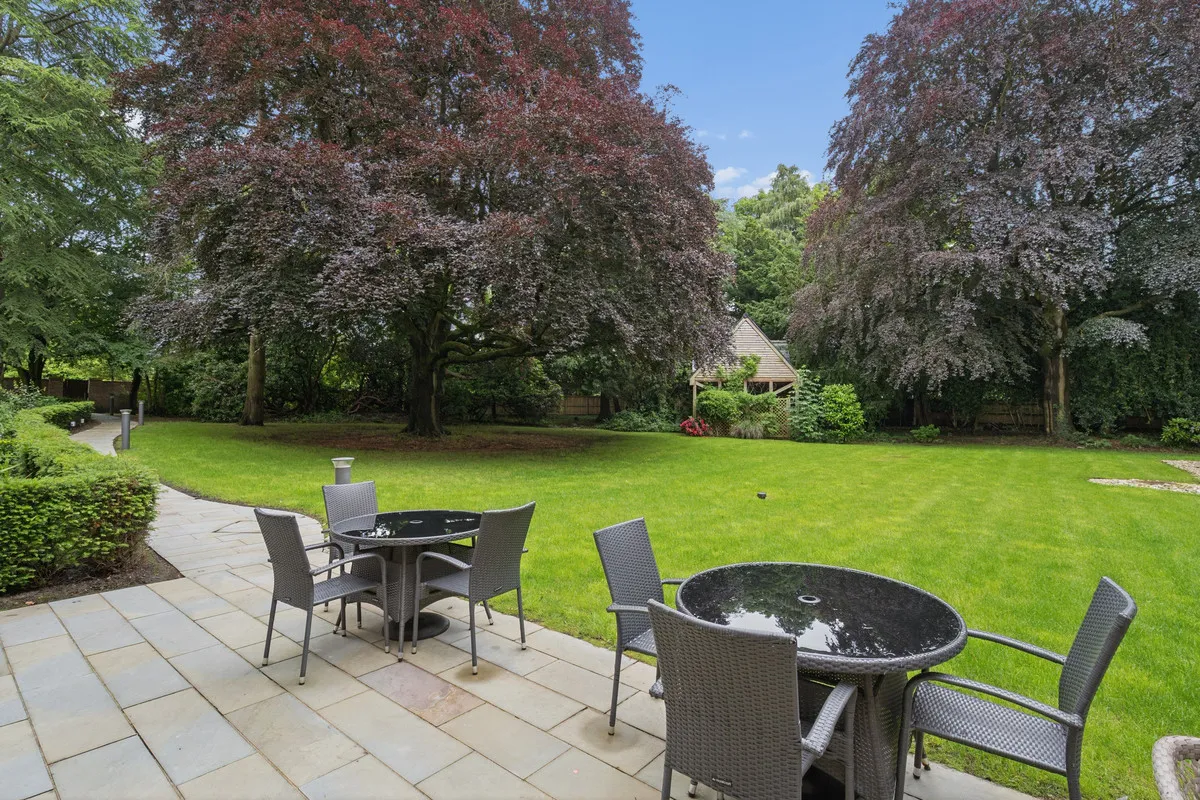 Wilmslow, SK9, photo 21