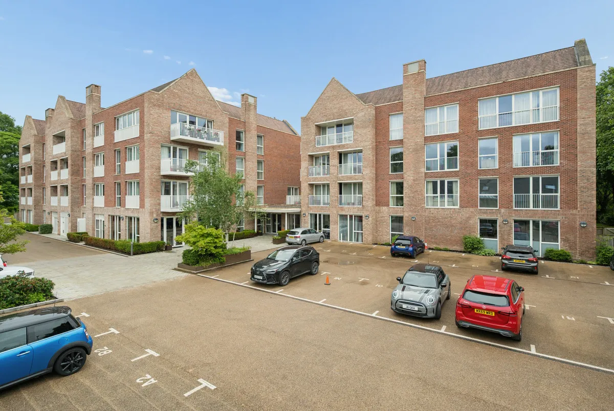 Wilmslow, SK9, photo 22