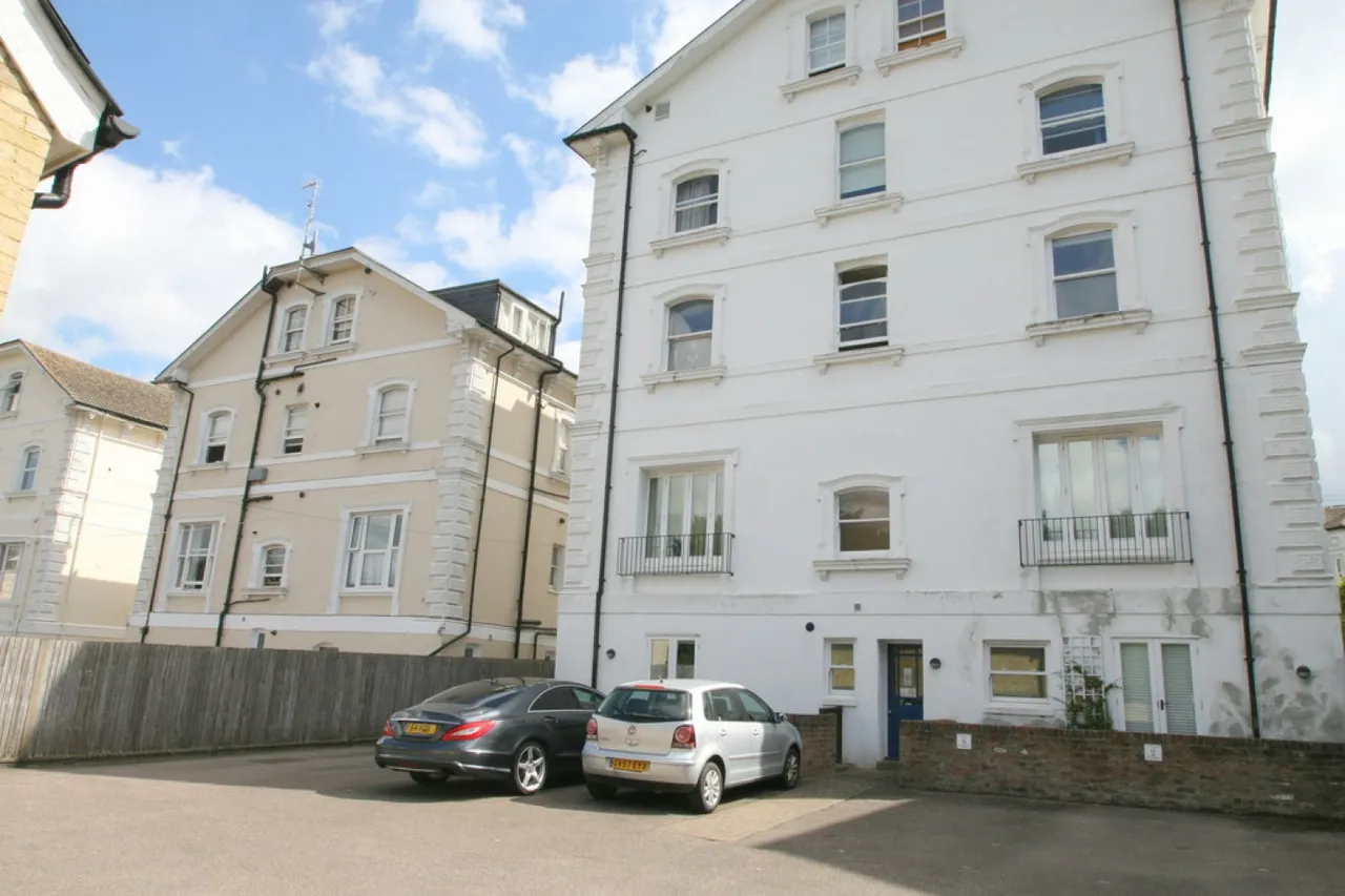 Upper Grosvenor Road, Tunbridge Wells, photo 12