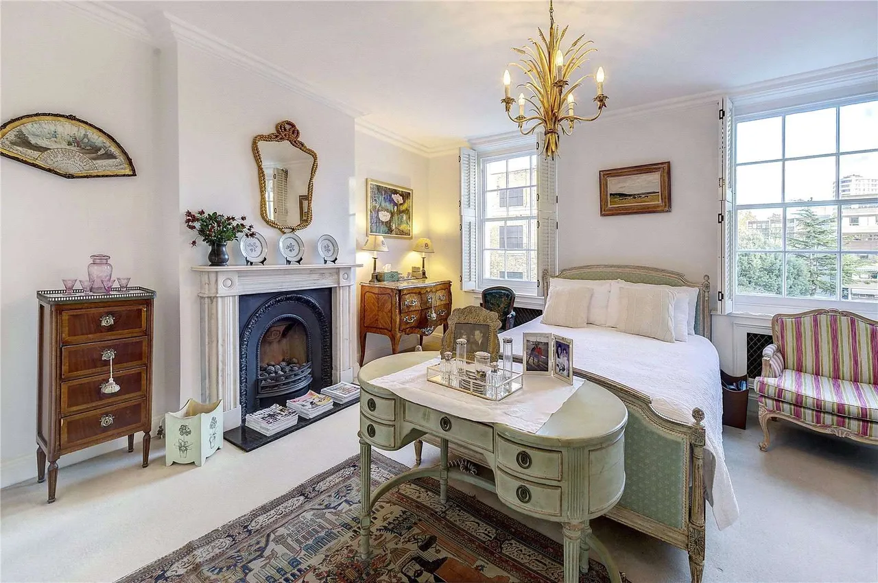 Albion Street, Connaught Village, W2, photo 3