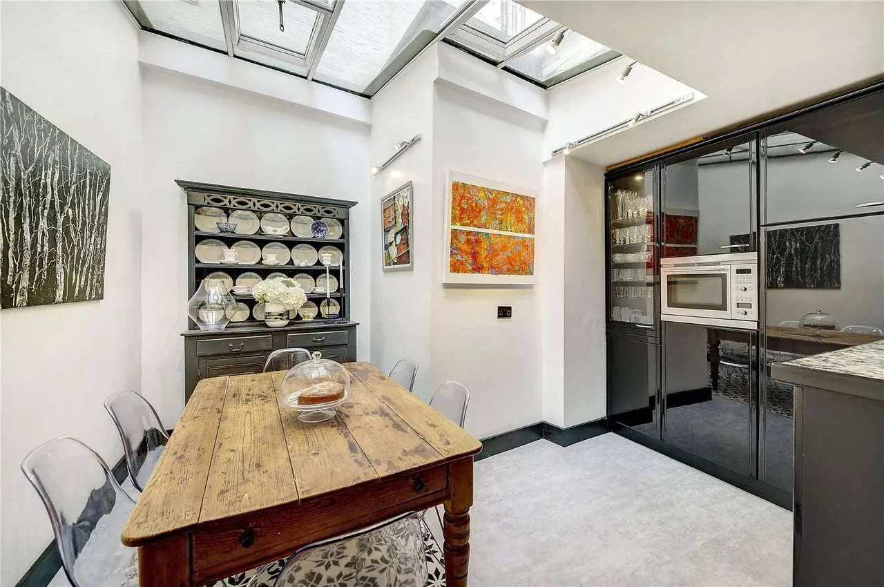 Albion Street, Connaught Village, W2, photo 4