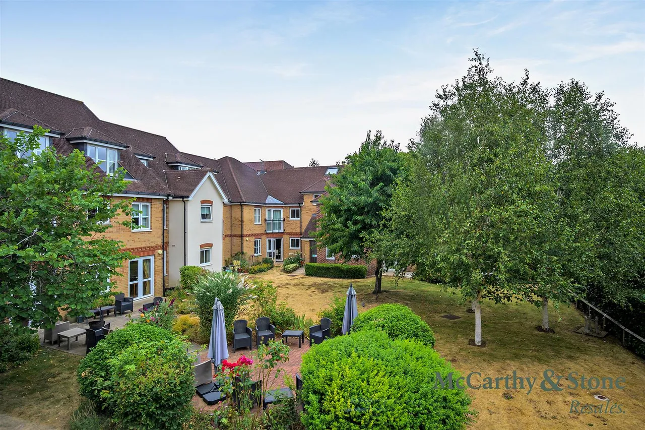 Buckingham Road, Brackley, NN13, photo 5