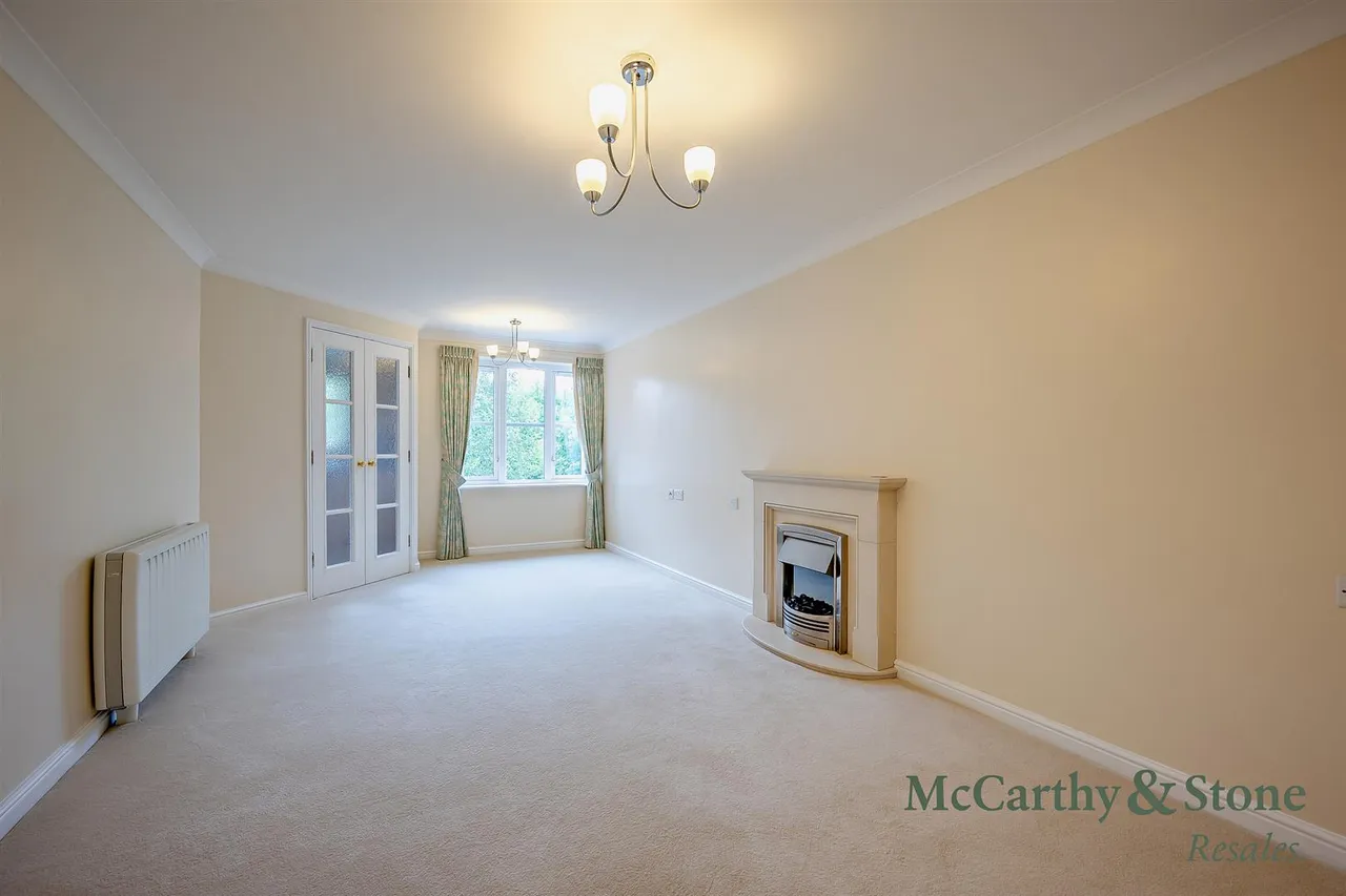 Buckingham Road, Brackley, NN13, photo 2