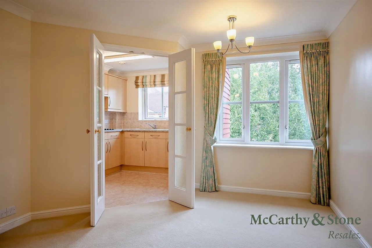 Buckingham Road, Brackley, NN13, photo 4