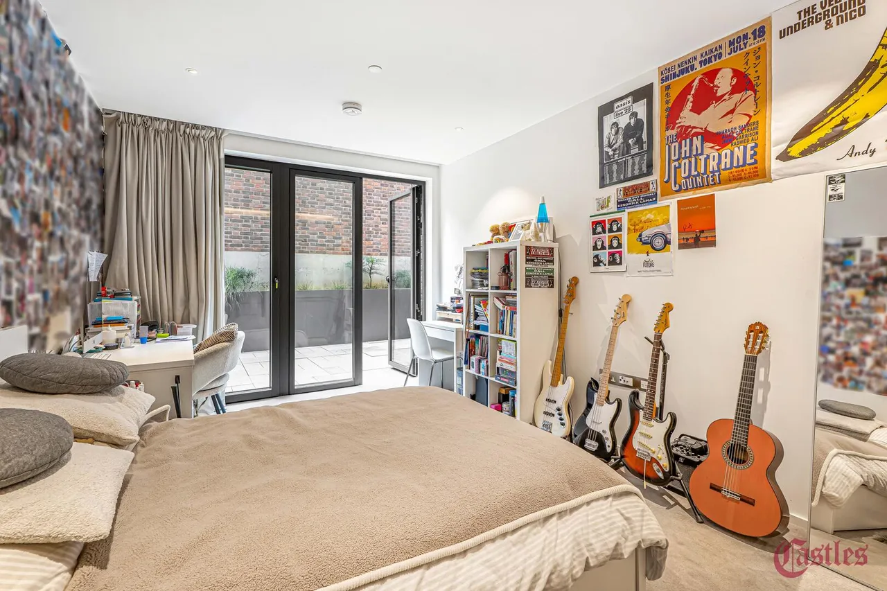 Farnfield Close, N8, photo 10