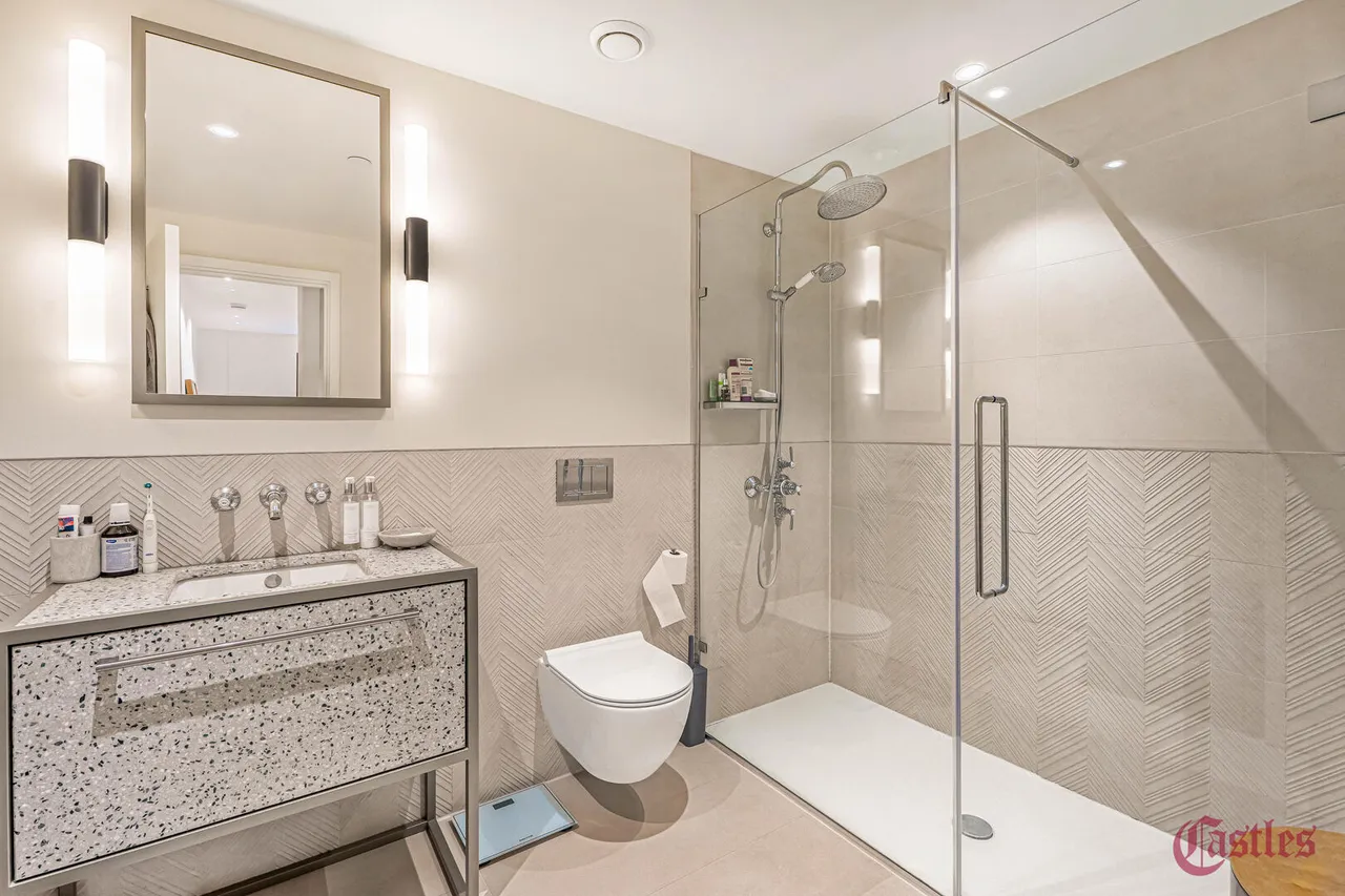 Farnfield Close, N8, photo 11