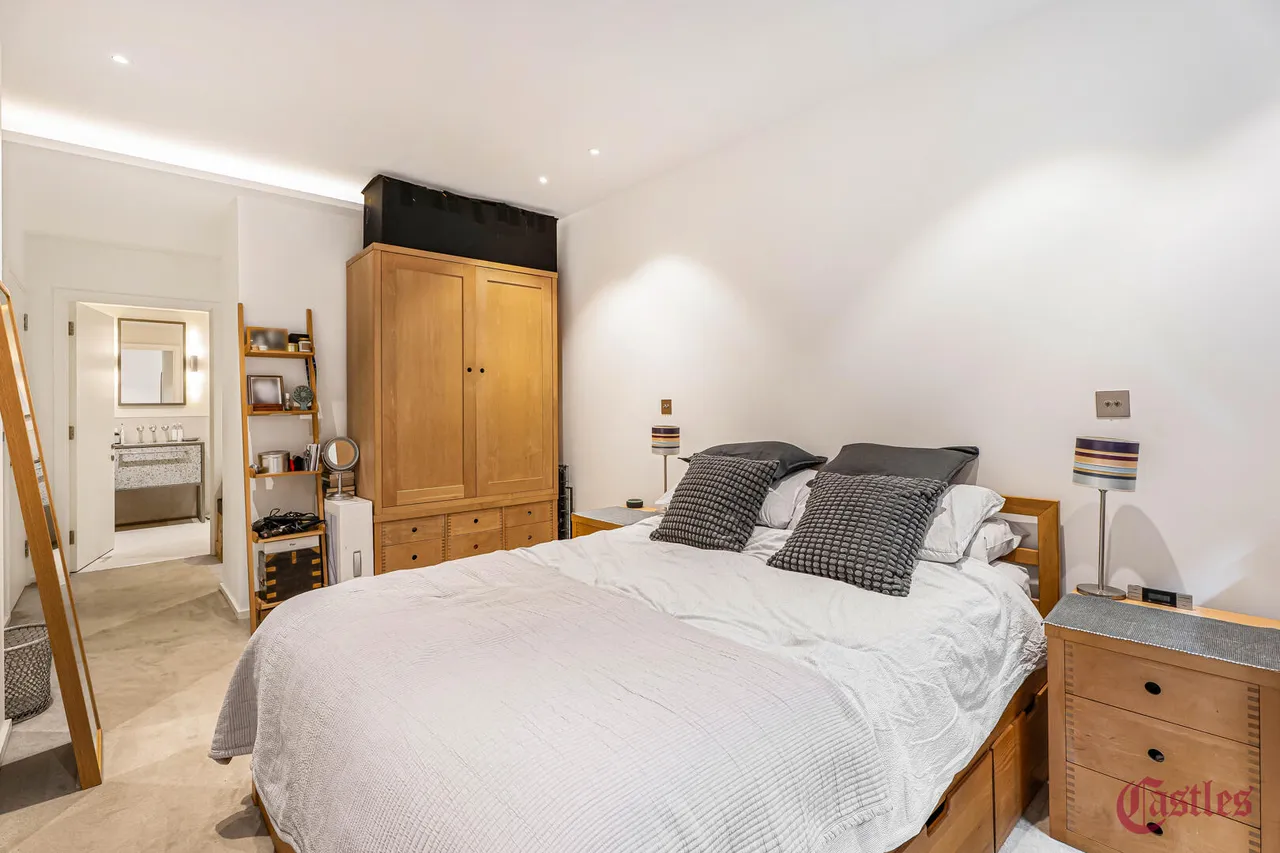 Farnfield Close, N8, photo 4