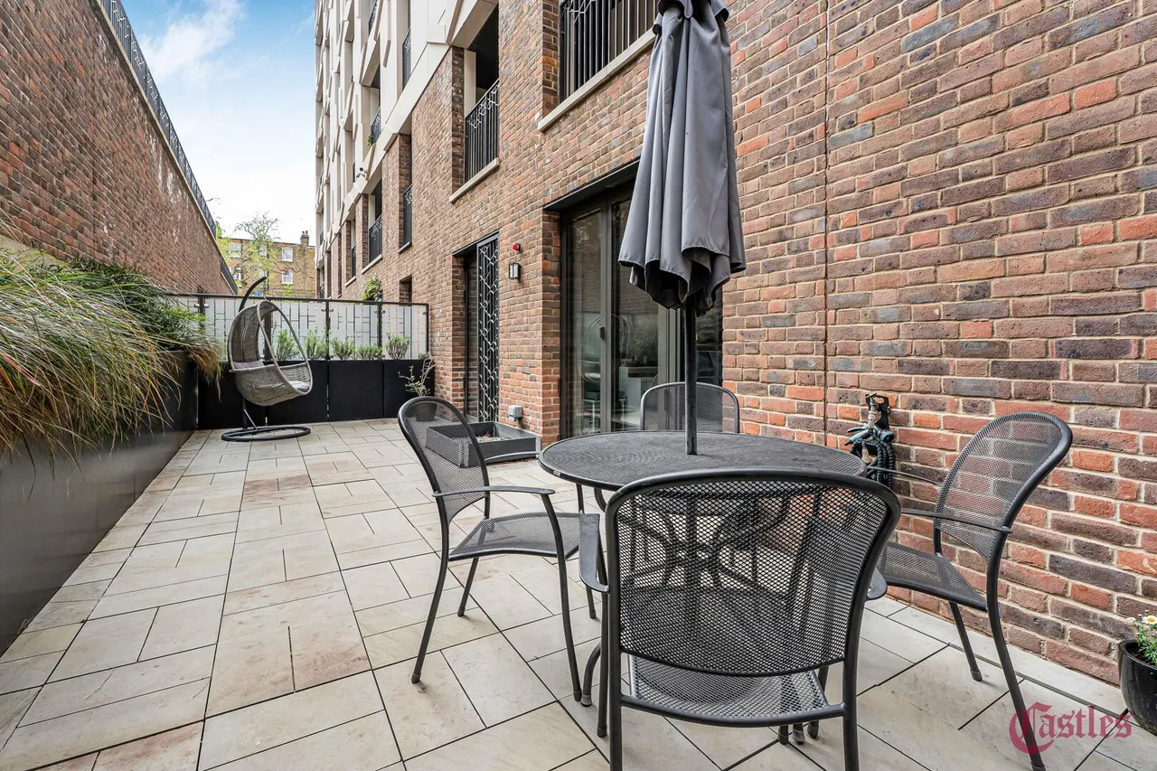 Farnfield Close, N8, photo 6