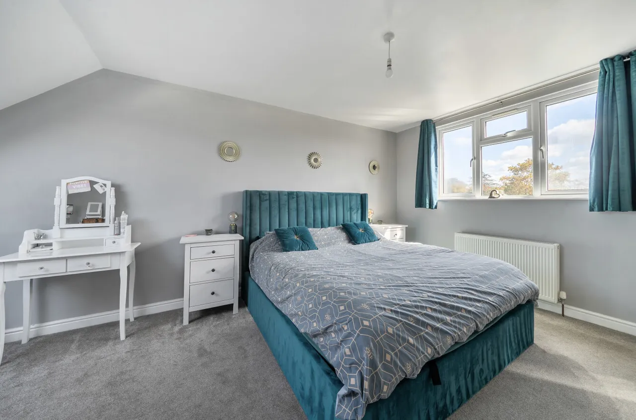 Coronation Road, Aldershot, GU11 3PY, photo 5