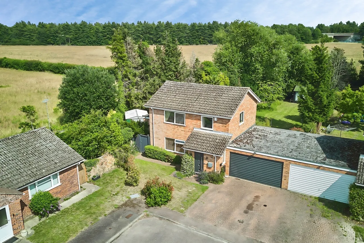 5 bed house for sale, Willow Way, Hauxton, CB22