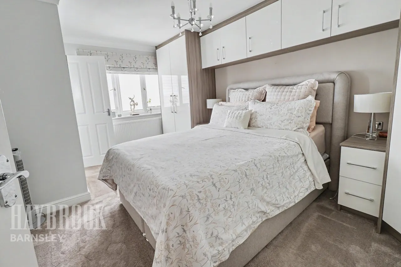 Midhurst Grove, Barugh Green, photo 15