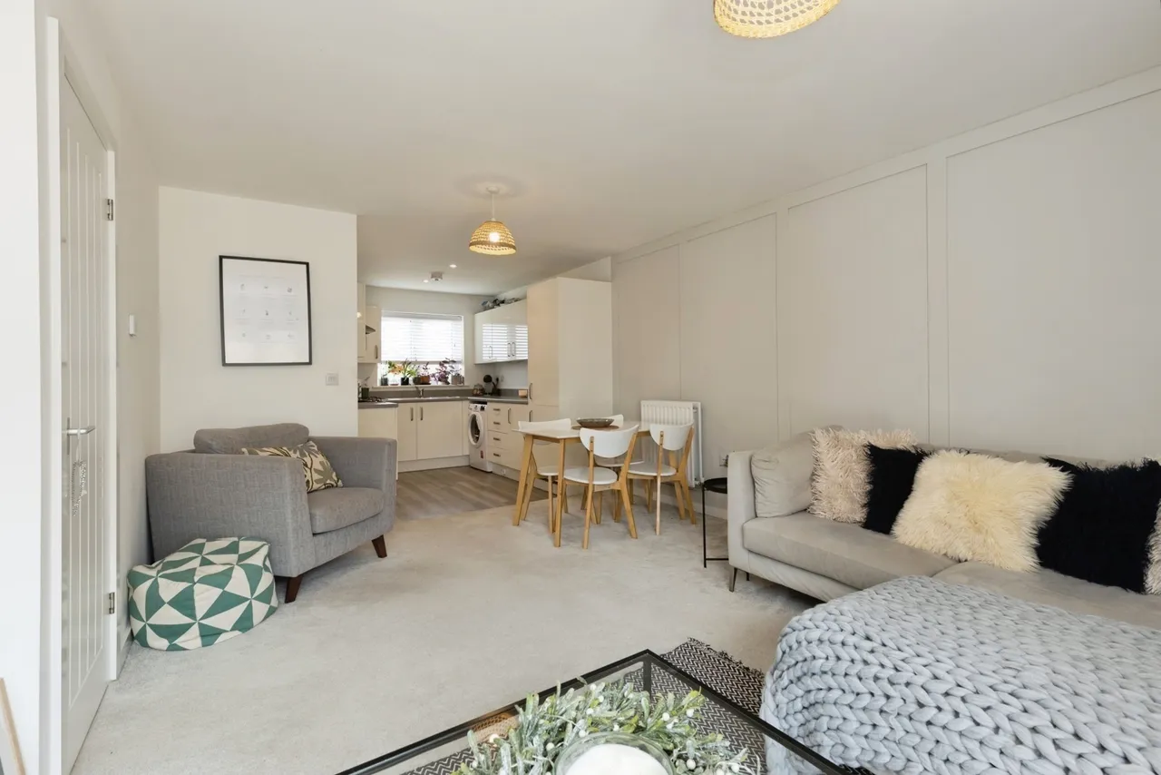 Brookes Close, Hardwicke, Gloucester, Gloucestershire, GL2, photo 4