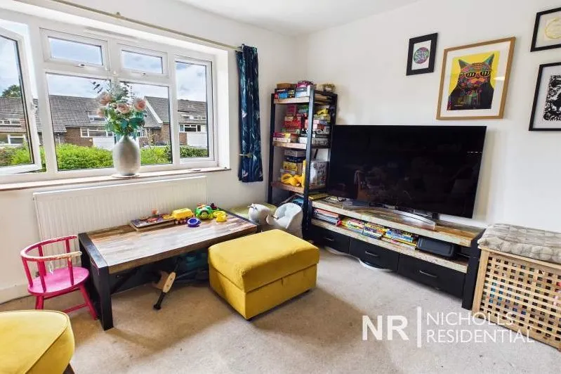 Mansfield Road, Chessington, KT9, photo 6