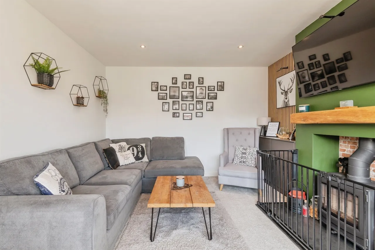 King Cuthred Drive, Chard, photo 4
