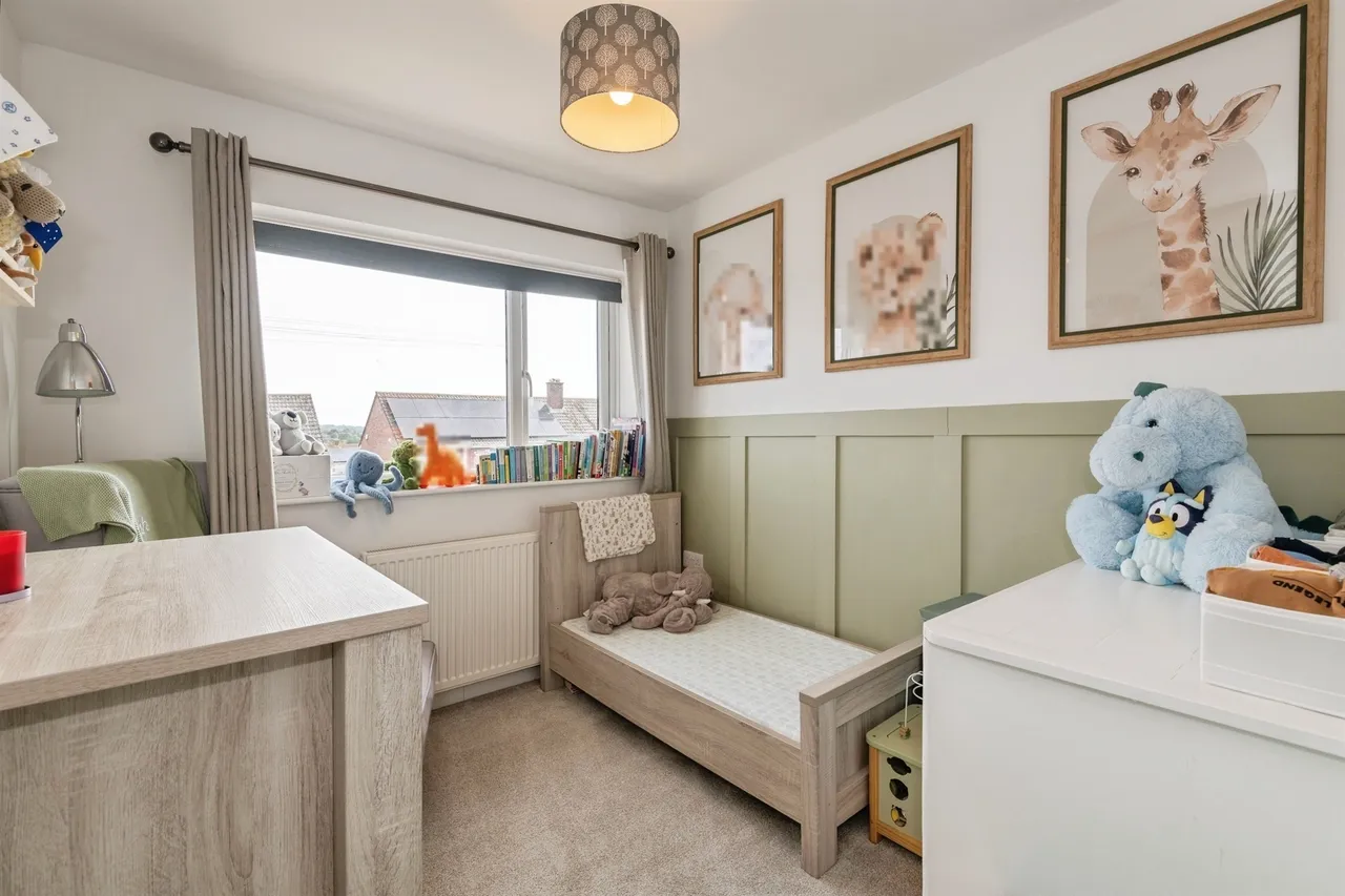 King Cuthred Drive, Chard, photo 8