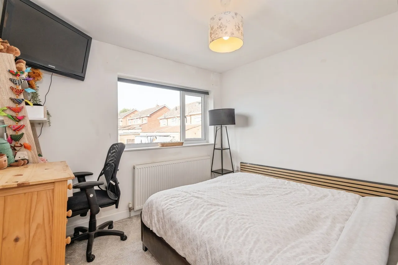 King Cuthred Drive, Chard, photo 5