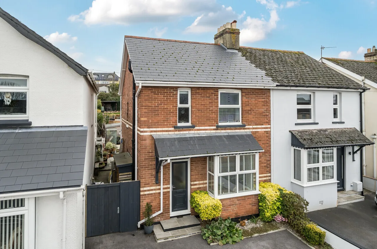 3 bed property for sale — Exeter Road, Kingsteignton, Newton Abbot, Devon, TQ12