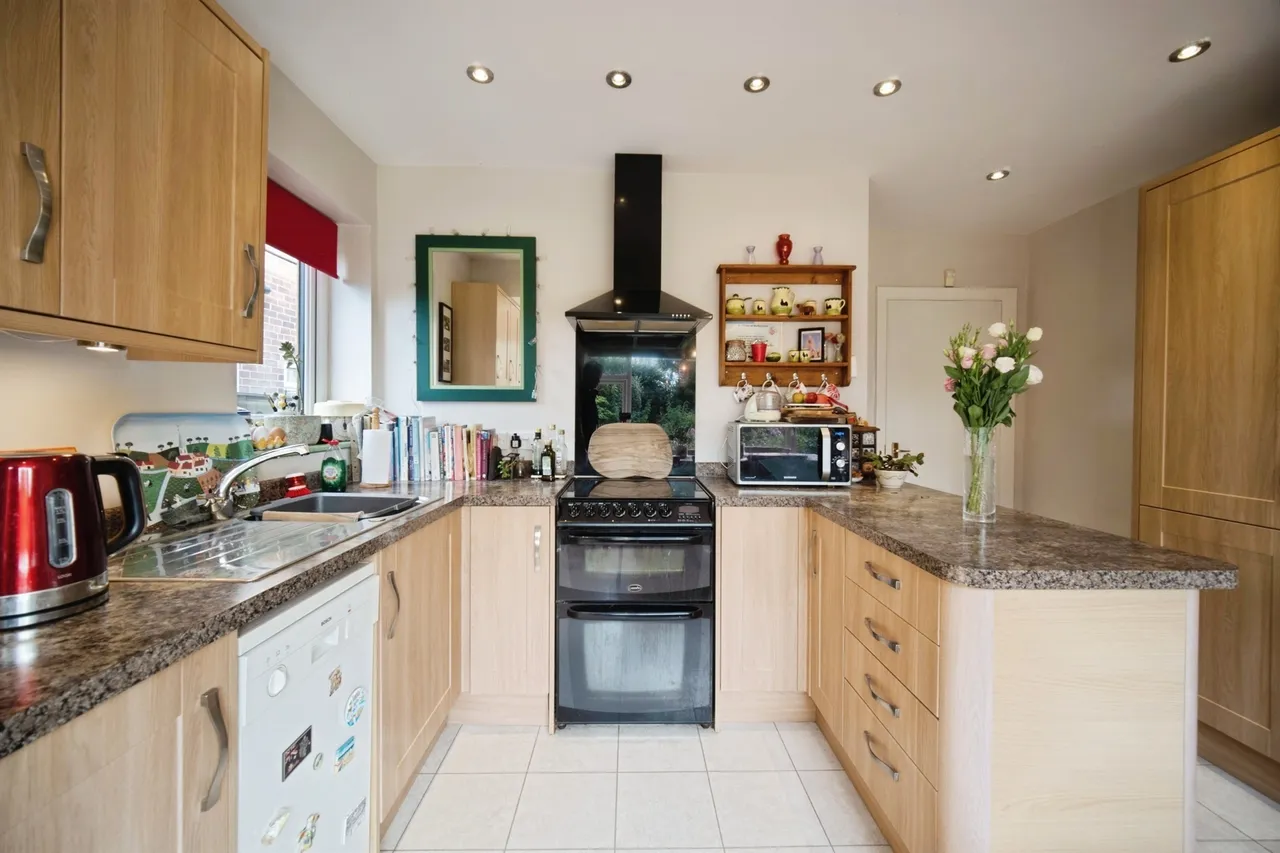 Napier Close, Mickleover, DE3, photo 4
