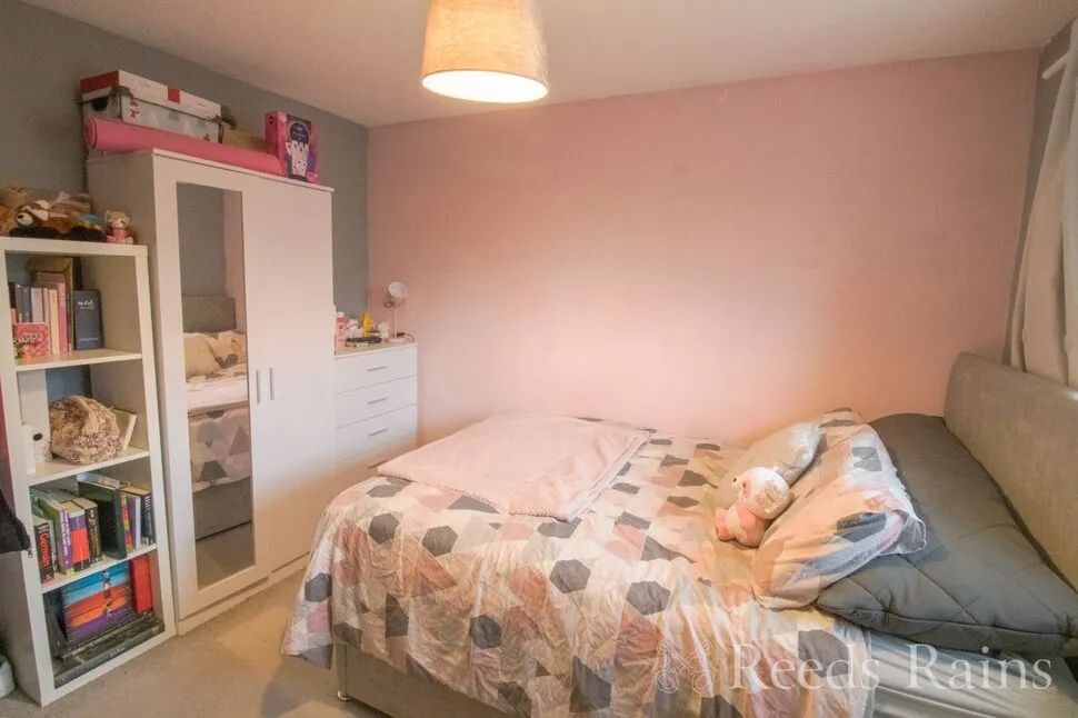 Lyneal Avenue, Great Sutton, CH66, photo 8