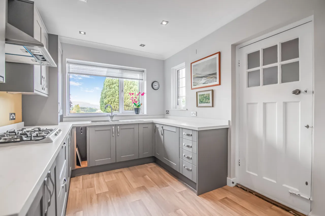 Bromsgrove Road, Halesowen, photo 8