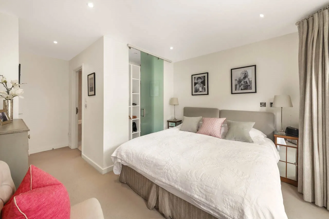 Wendle Square, London, SW11, photo 10