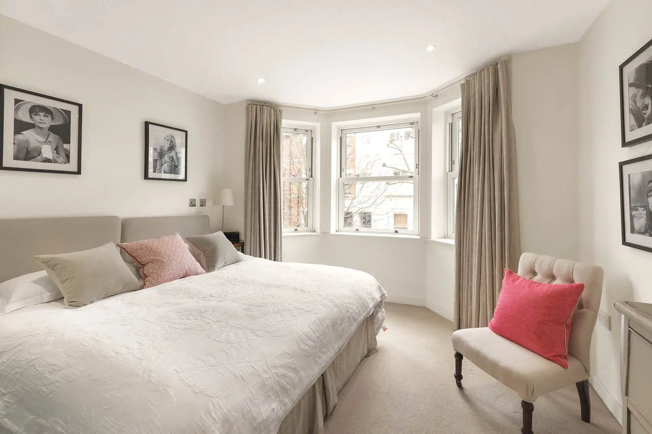 Wendle Square, London, SW11, photo 8