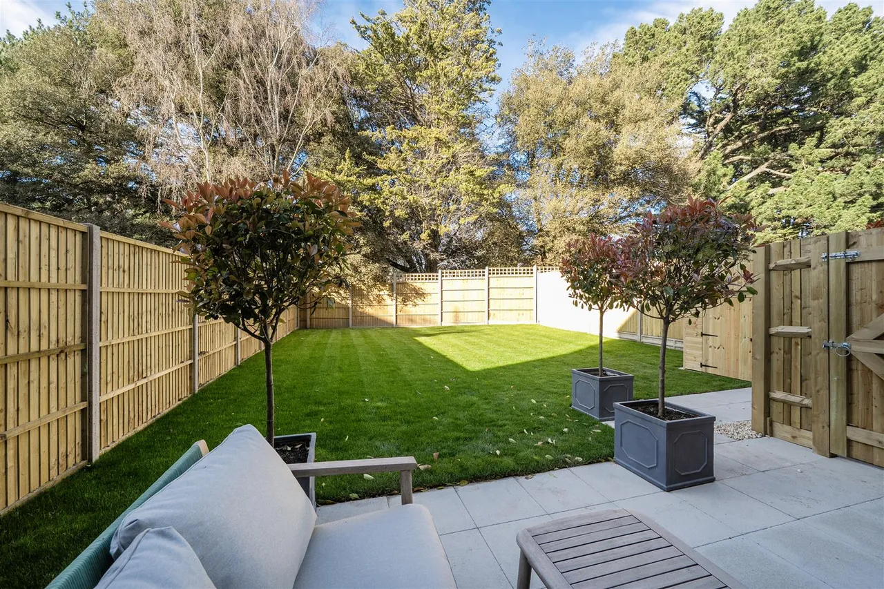 Newtown Road, Warsash, photo 7