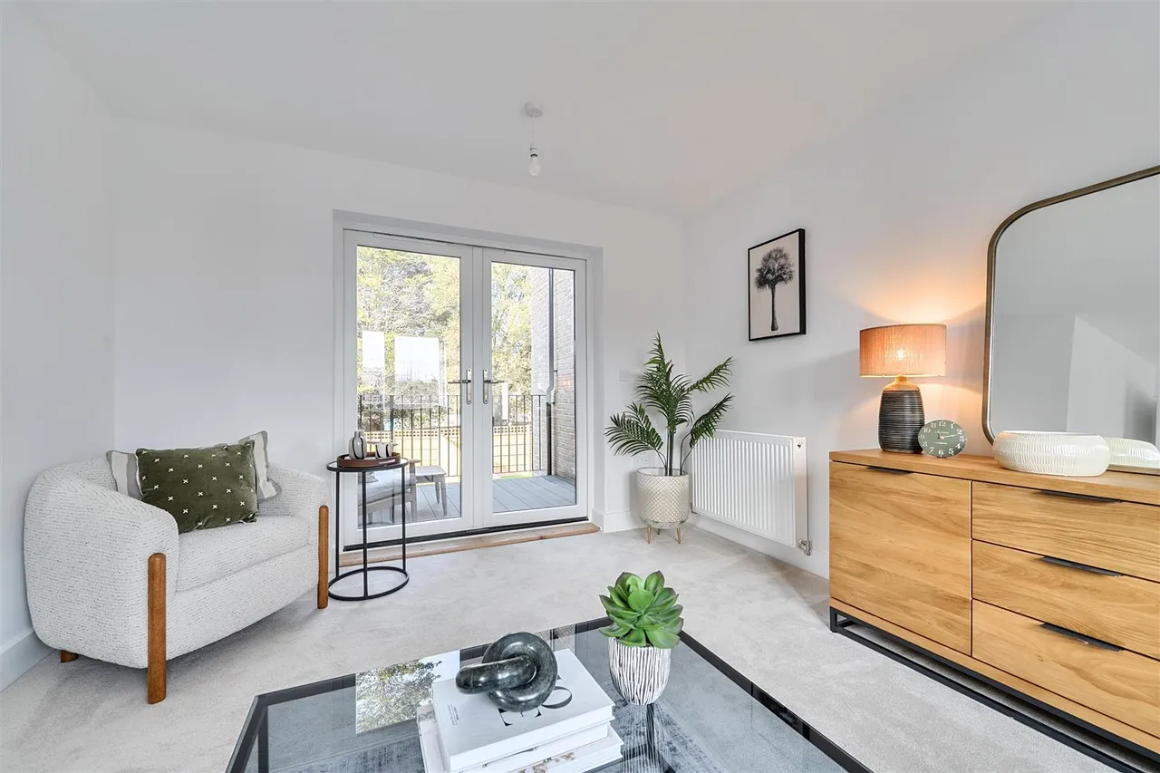 Newtown Road, Warsash, photo 8